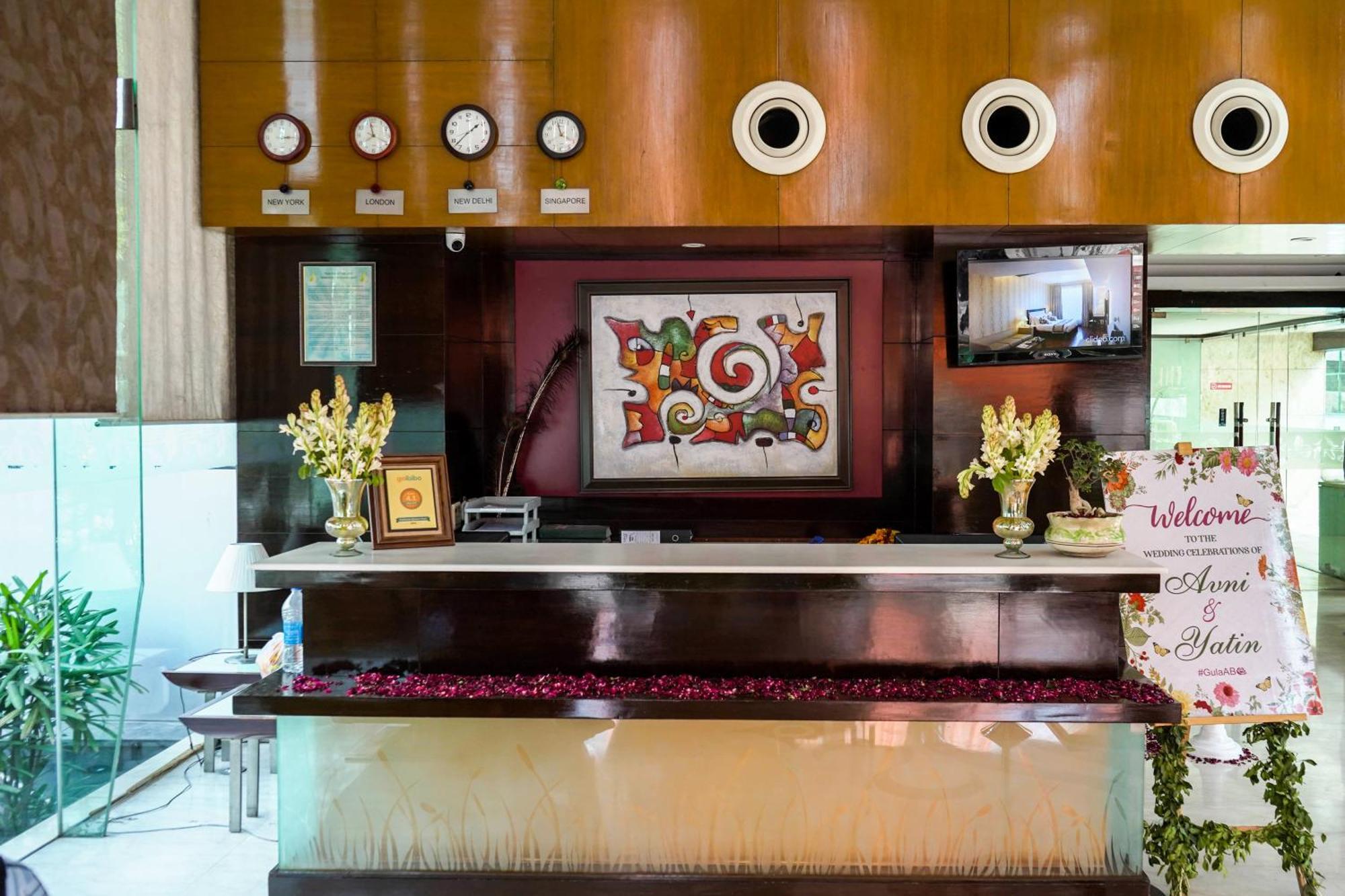 Treehouse Queens Pearl Ґурґаон Екстер'єр фото