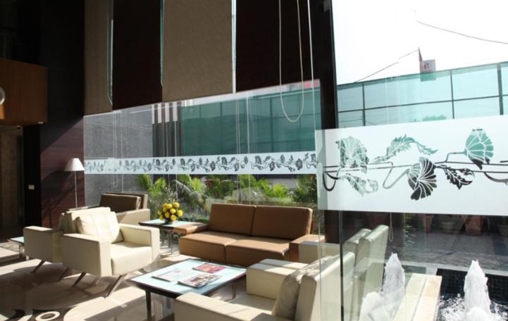 Treehouse Queens Pearl Ґурґаон Екстер'єр фото